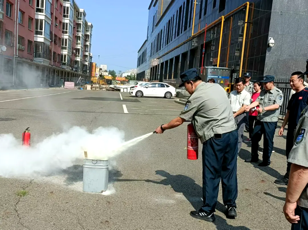 開展消防培訓演練 穩固筑牢安全防線 開展消防培訓演練 穩固筑牢安全防線